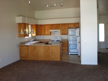 Kitchen of Scenic View Townhome 