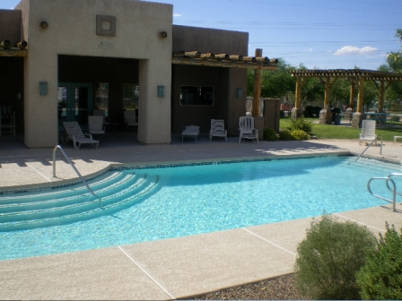 Hermosa Vistas Pool and Picnic Area