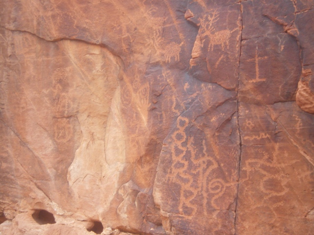 Petroglyphs in Red Rock 